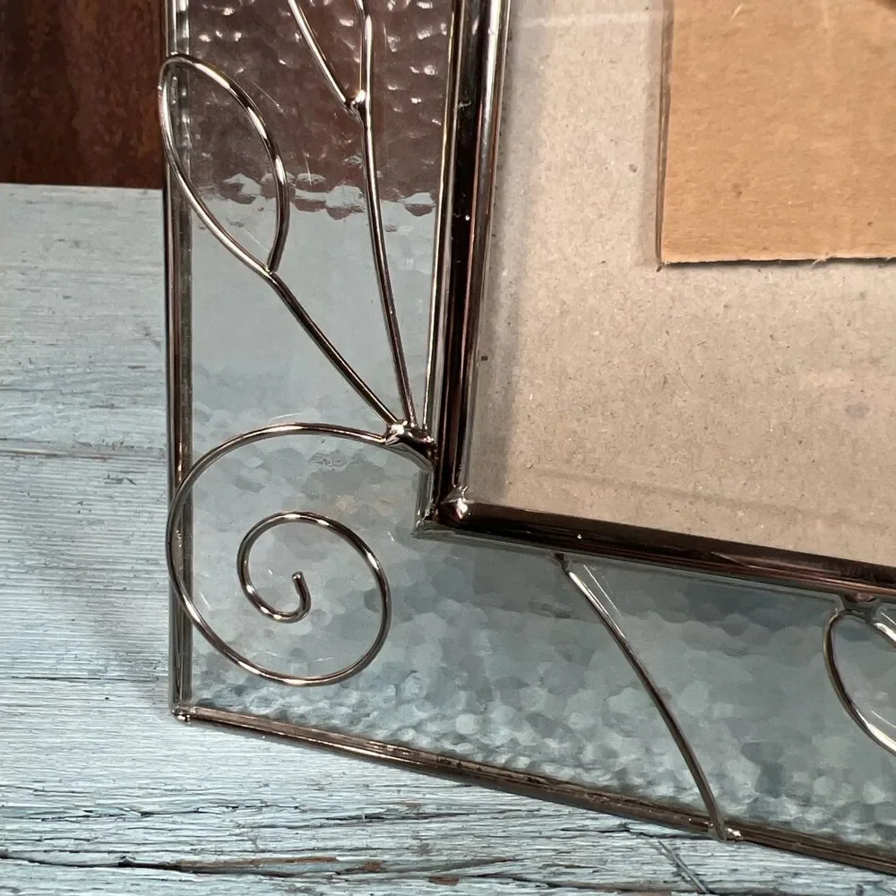 Vintage Picture Photo Wire Metal Scrolls Frame 4x6 Photo